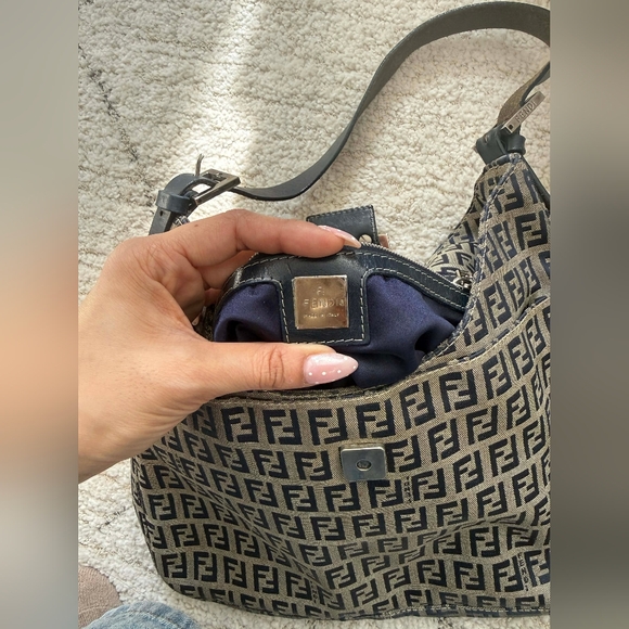 SOLD!! Fendi vintage Zucchino shoulder bag - Picture 14 of 16